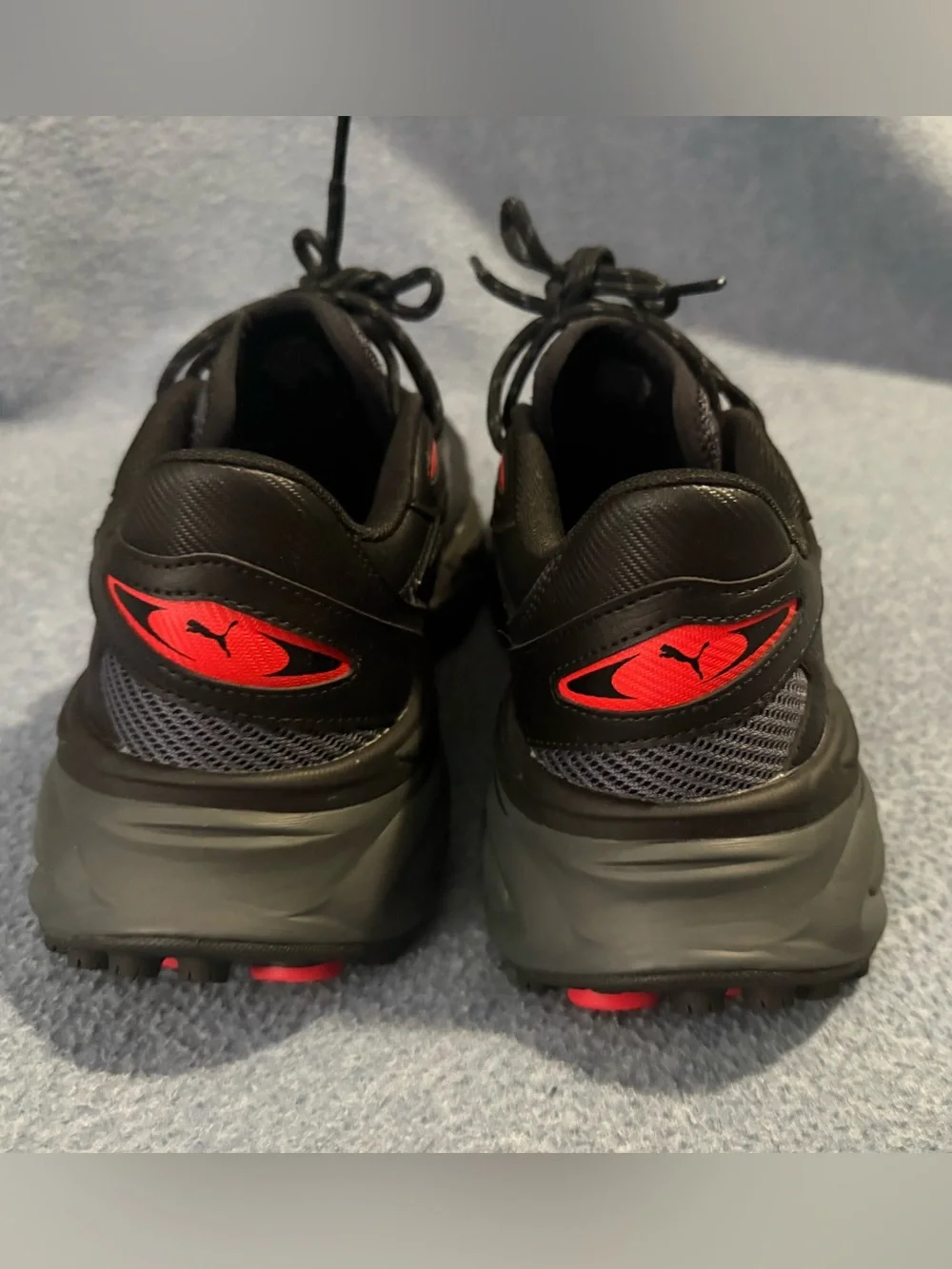 PUMA Fast-R / Trail Athletic Sneakers Black Red Mesh Men’s (Size 10)